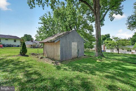 Tiny photo for 4716 Arbutus Avenue, ROCKVILLE, MD 20853 (MLS # MDMC2231028)