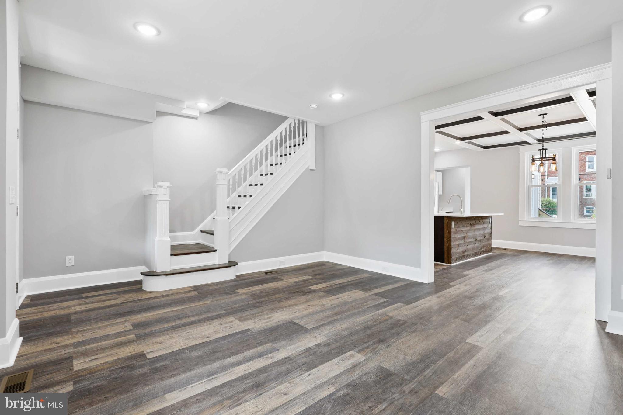 MEDFIELD - Residential Lease