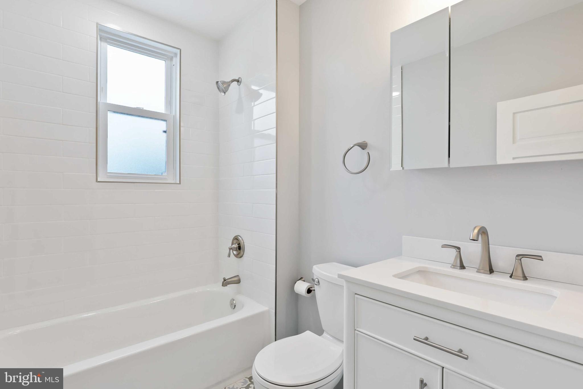 MEDFIELD - Residential Lease