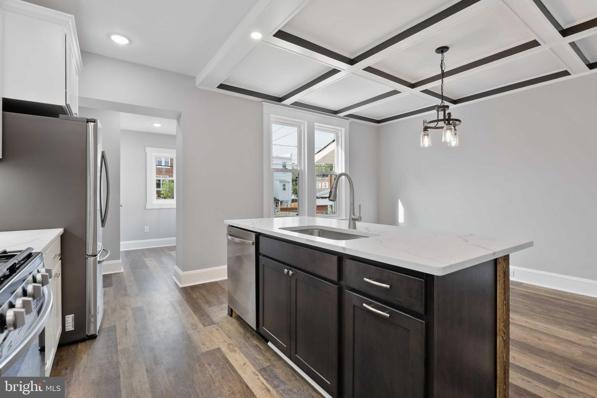 MEDFIELD - Residential Lease