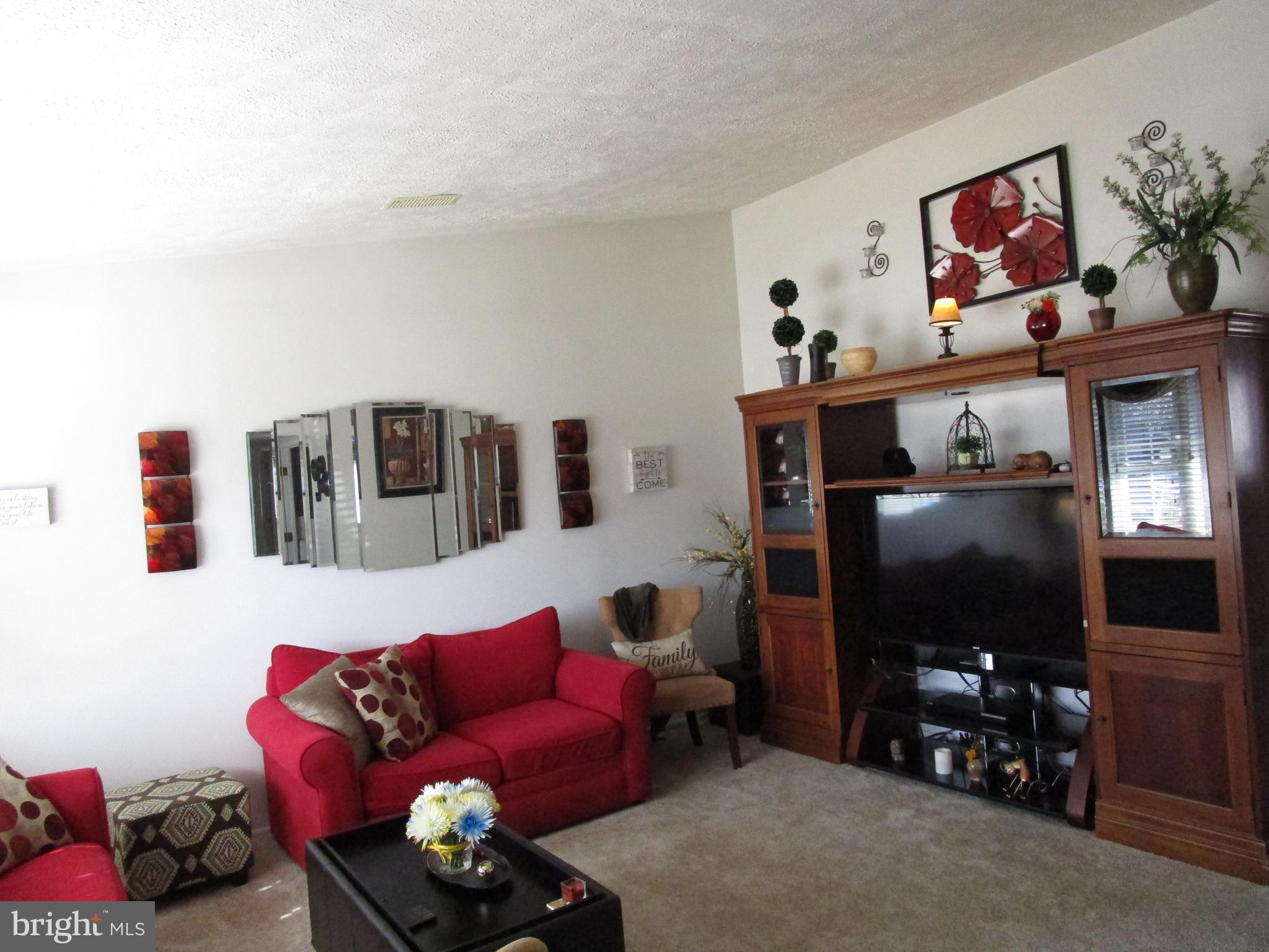 POINTER RIDGE - Residential