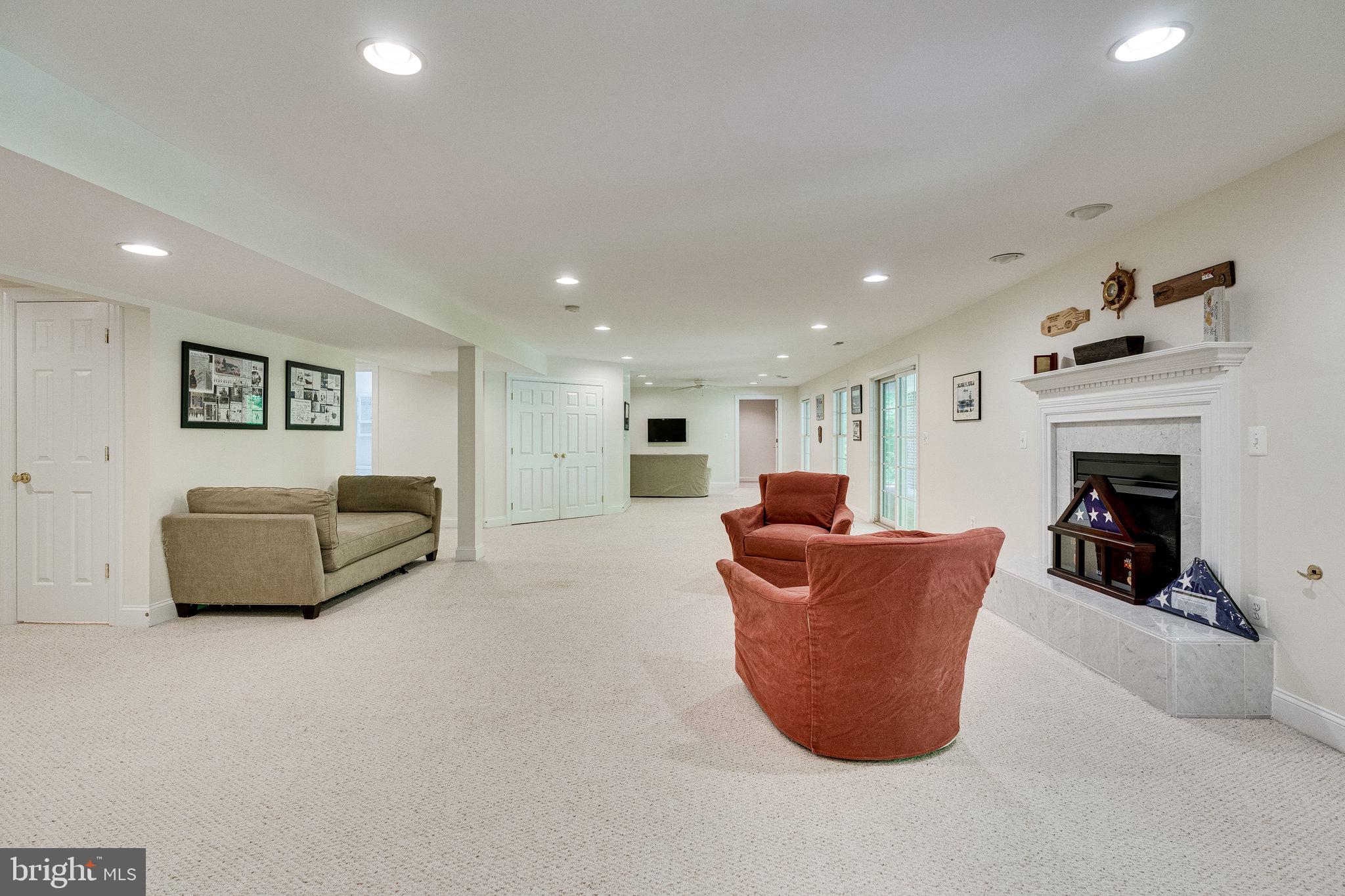 LAURELWOOD - Residential