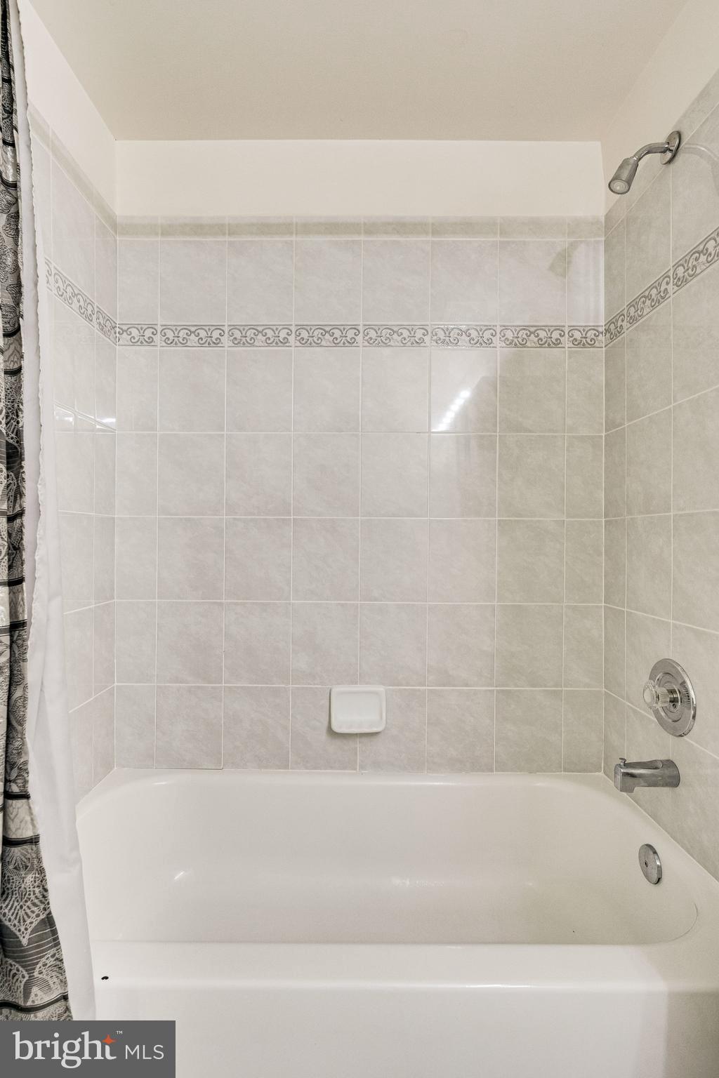 LAURELWOOD - Residential