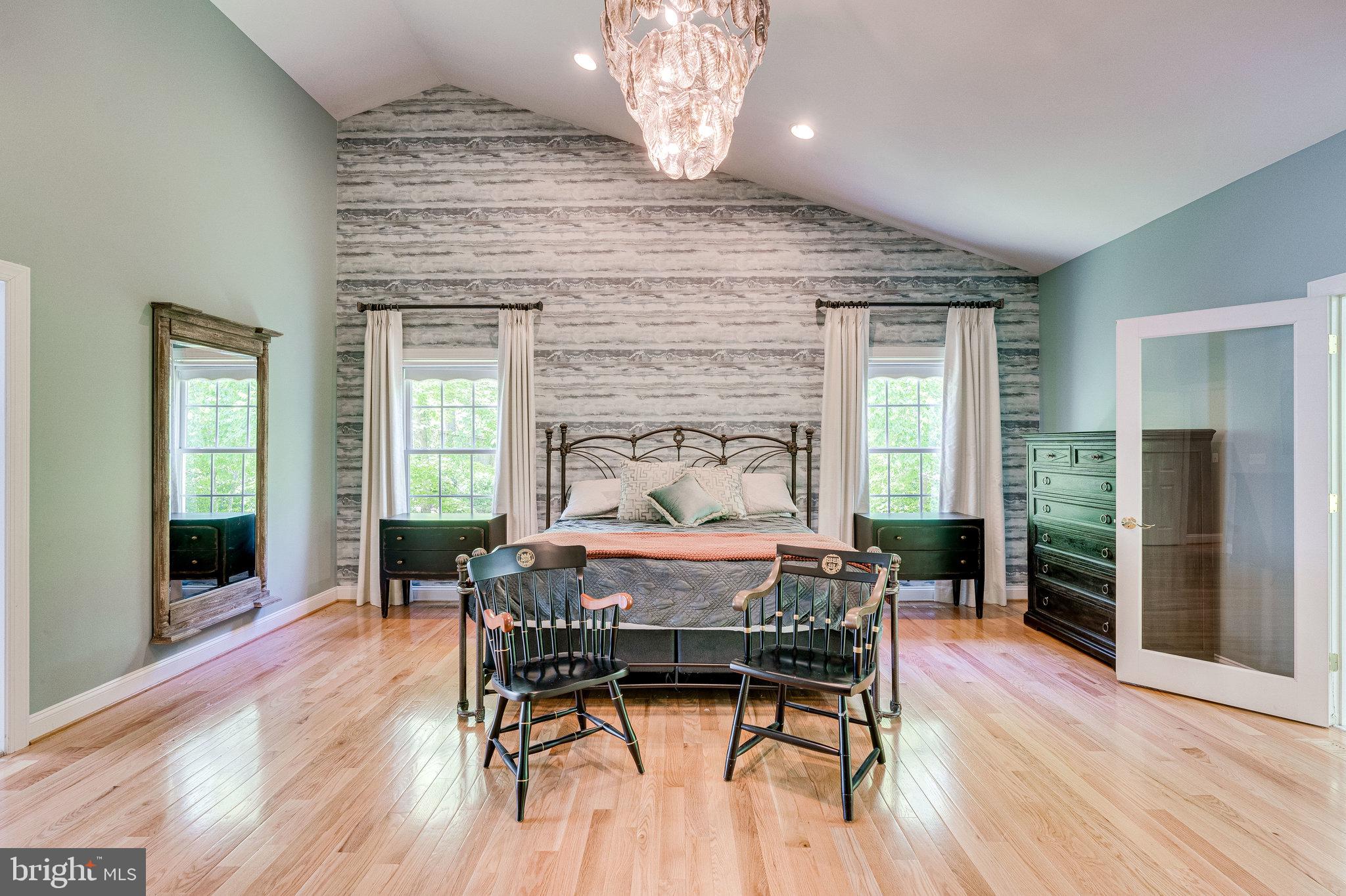 LAURELWOOD - Residential