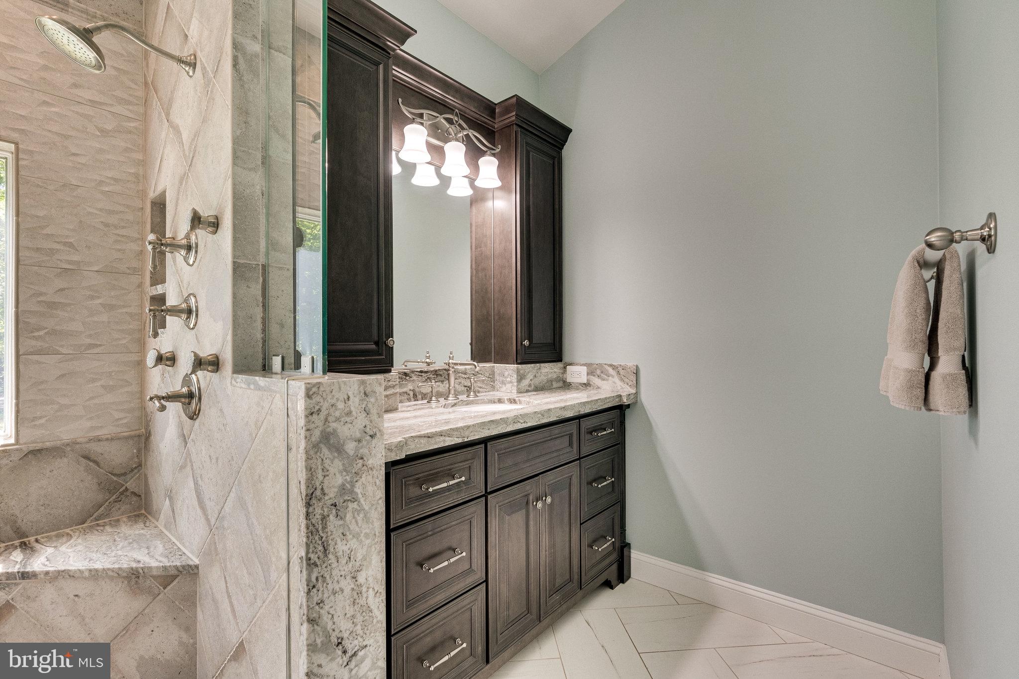 LAURELWOOD - Residential