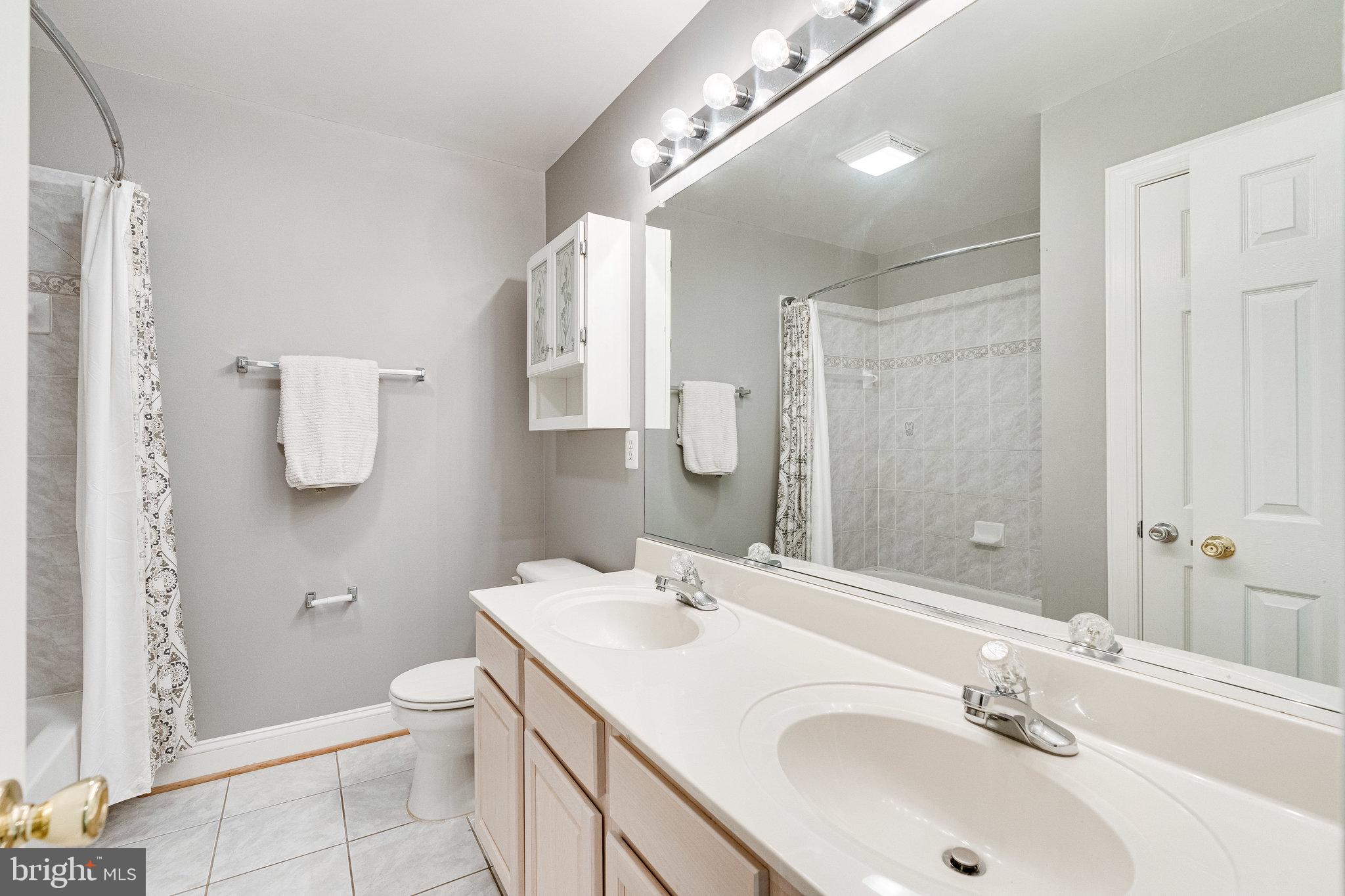 LAURELWOOD - Residential