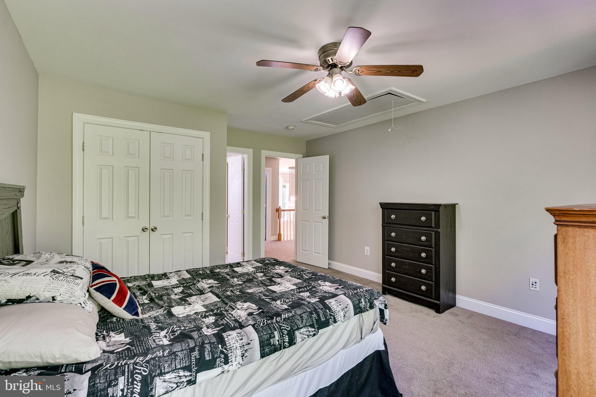 LAURELWOOD - Residential