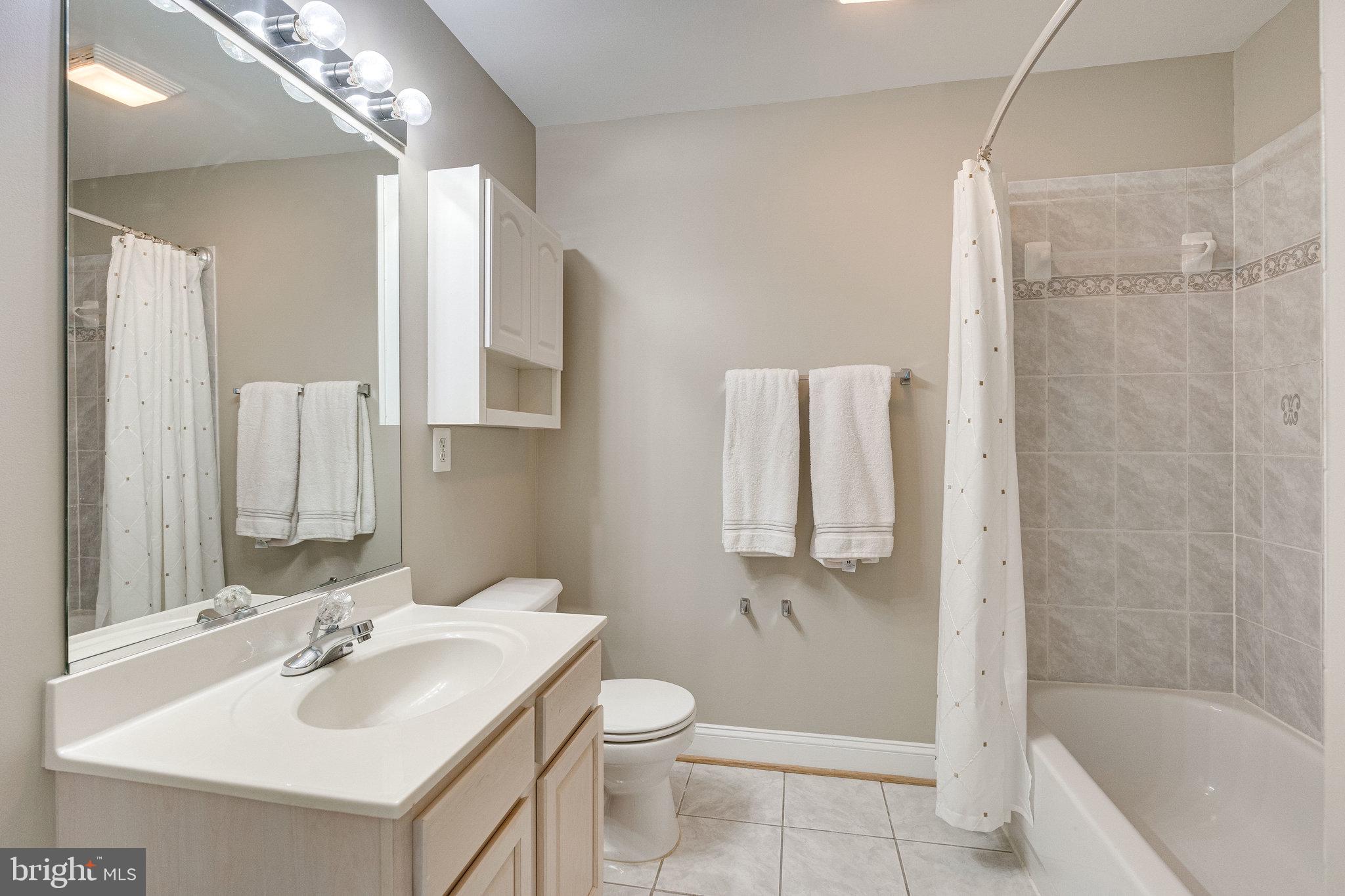 LAURELWOOD - Residential