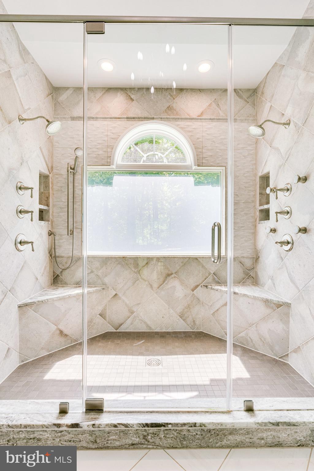 LAURELWOOD - Residential