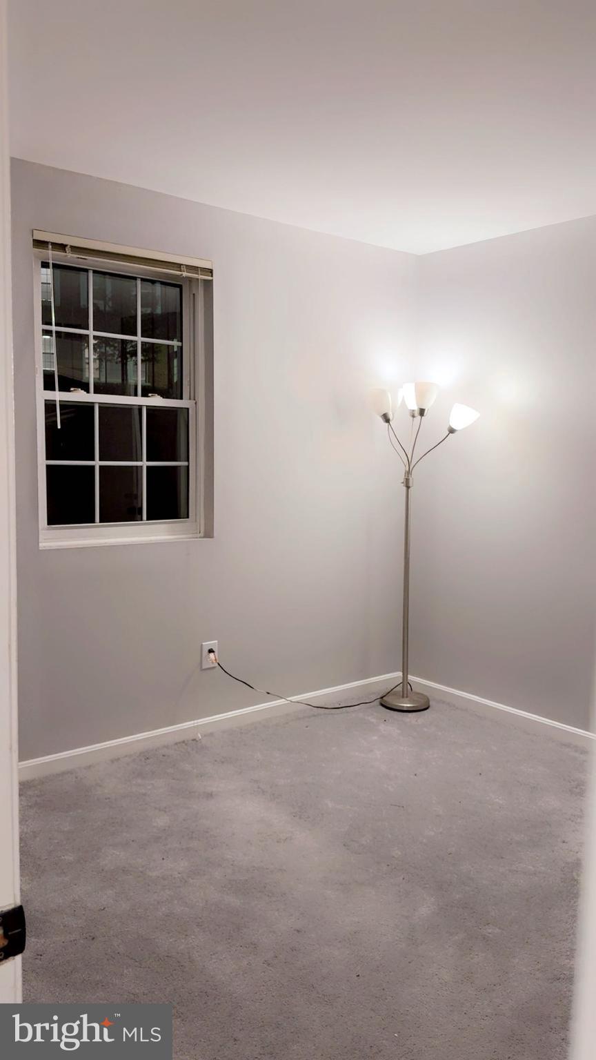 COLONIAL VILLAGE I - Residential