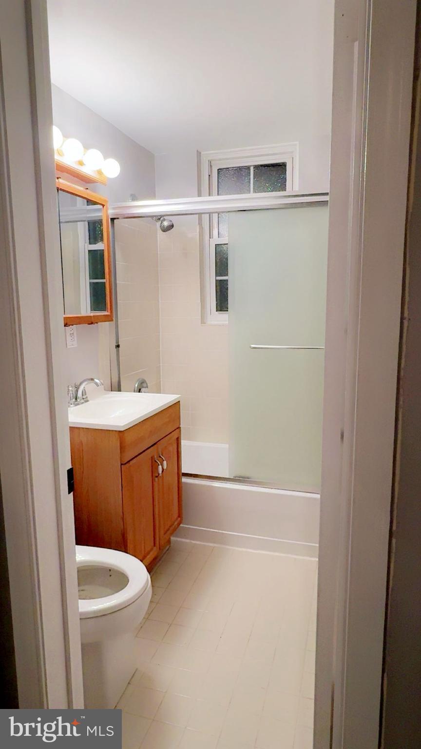 COLONIAL VILLAGE I - Residential