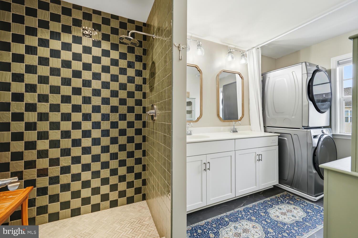 ELLENDALE - Residential