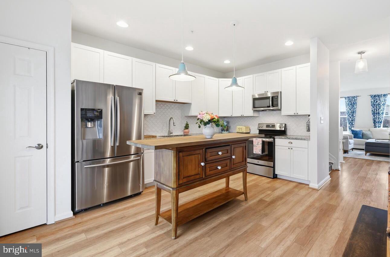 ELLENDALE - Residential