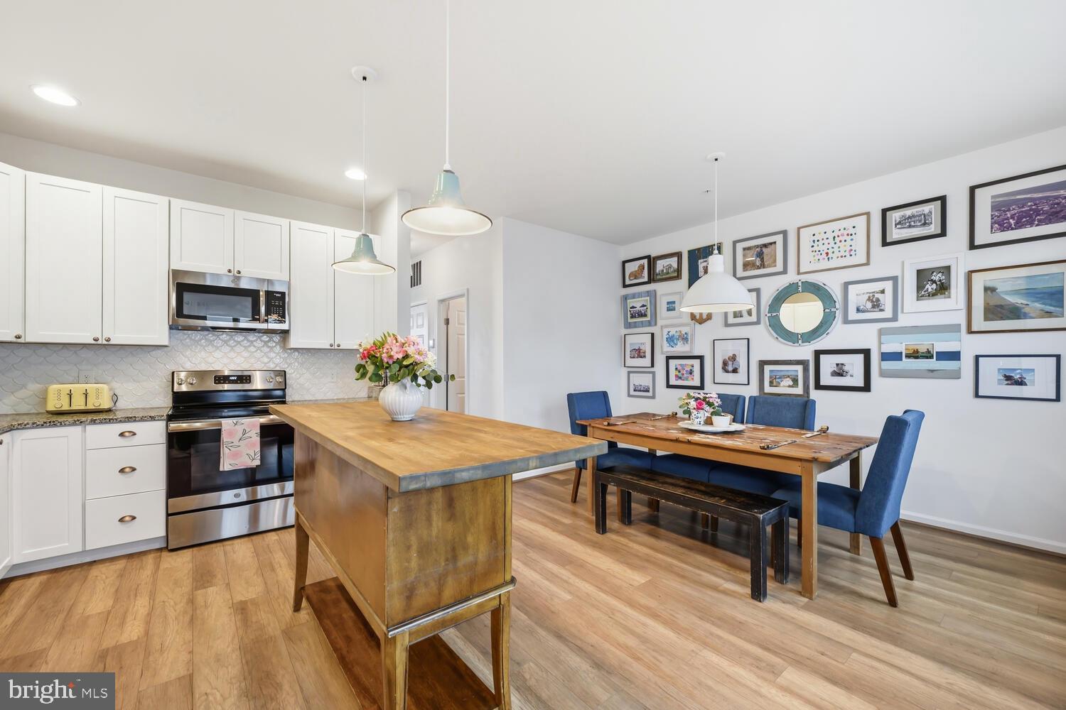 ELLENDALE - Residential