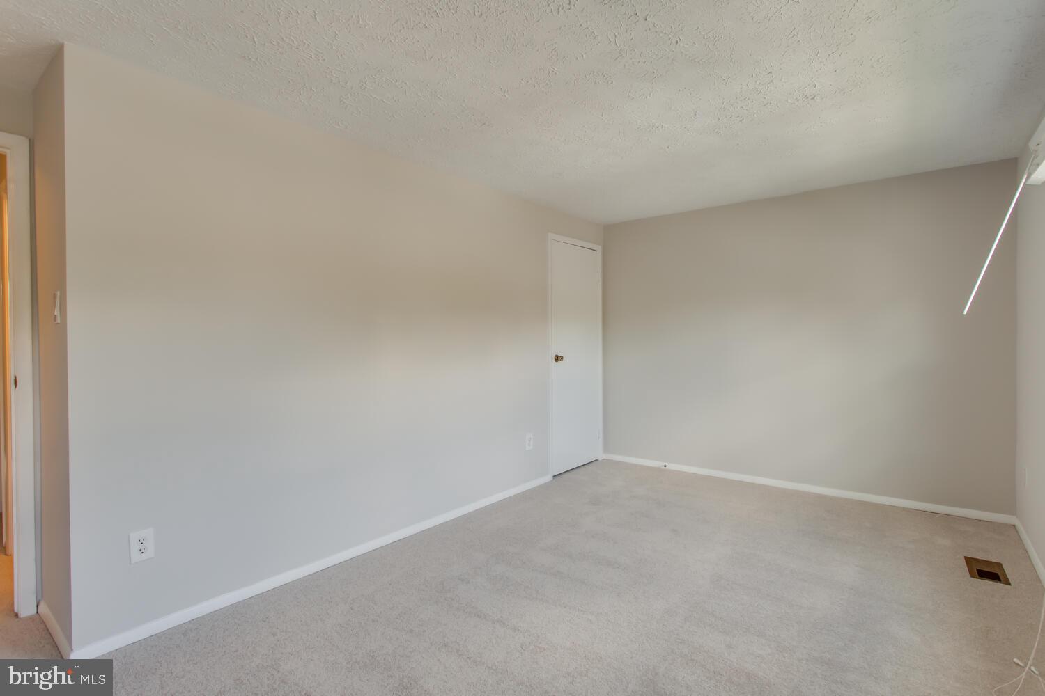 NEWINGTON FOREST - Residential