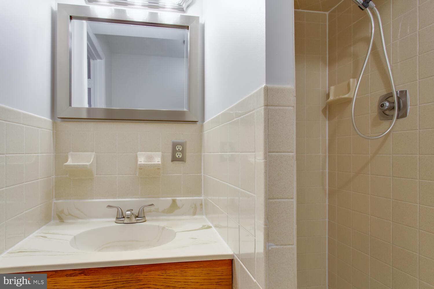 NEWINGTON FOREST - Residential