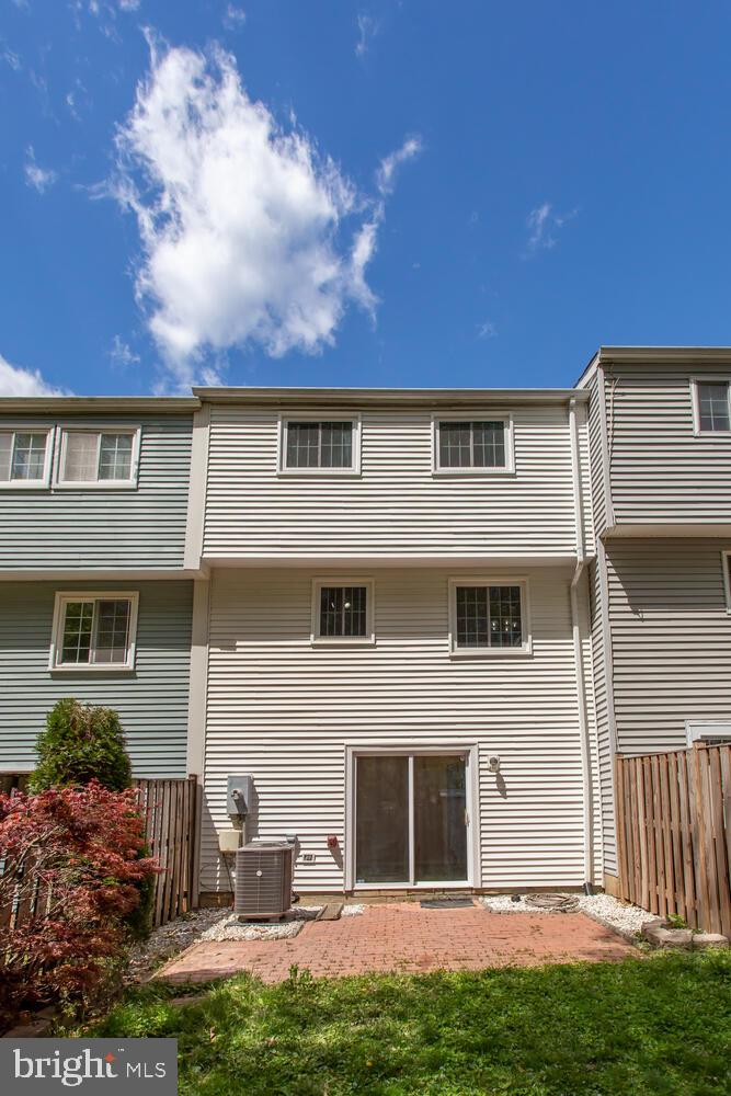 NEWINGTON FOREST - Residential