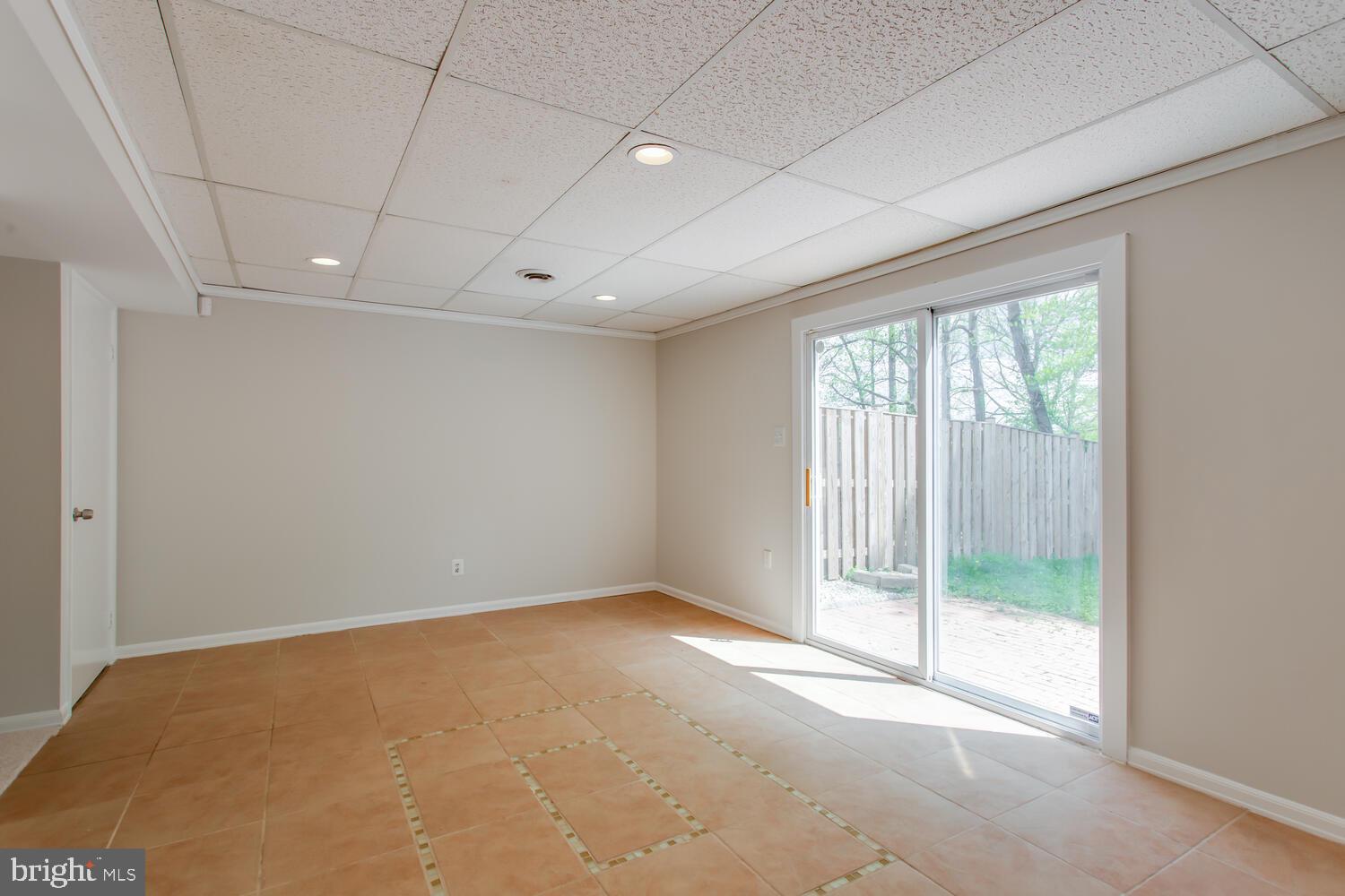 NEWINGTON FOREST - Residential