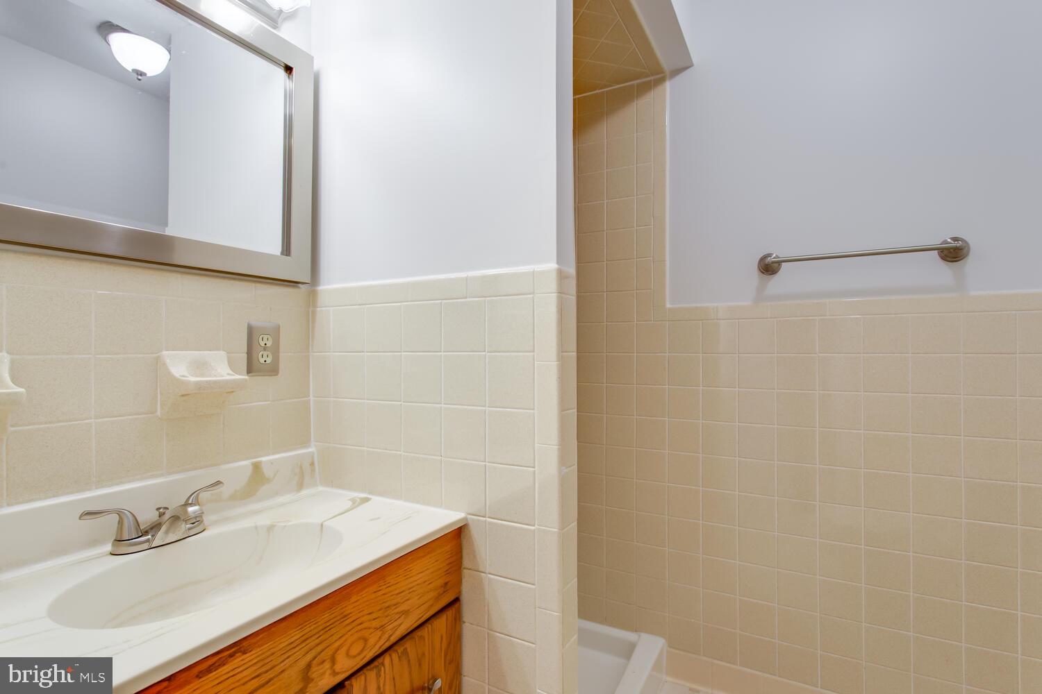 NEWINGTON FOREST - Residential