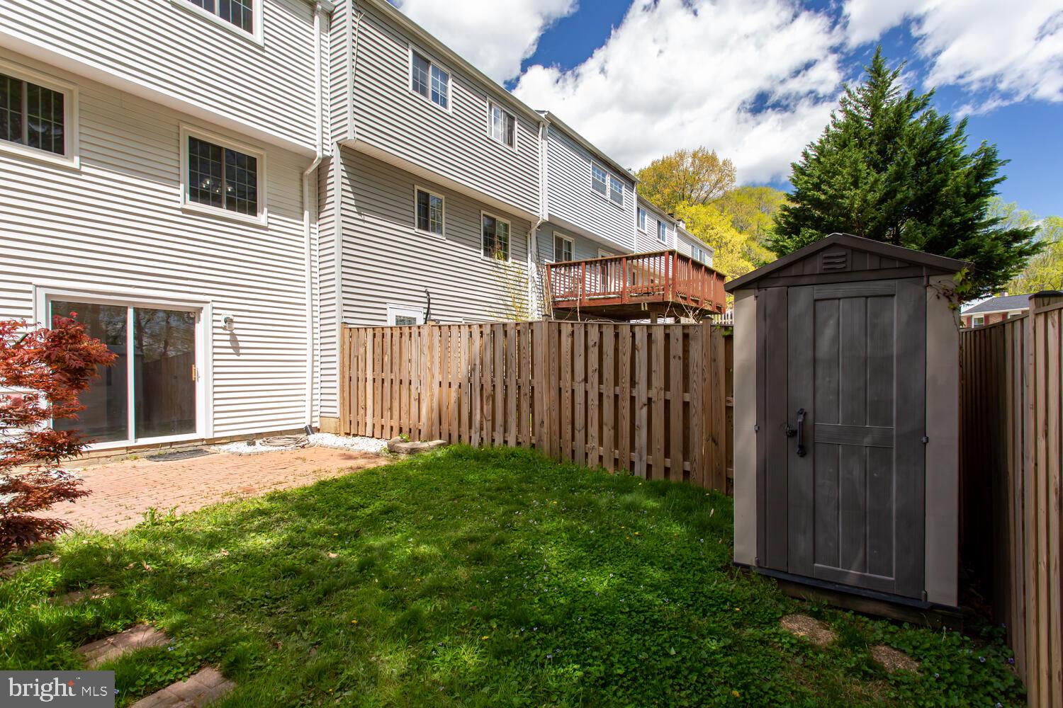 NEWINGTON FOREST - Residential