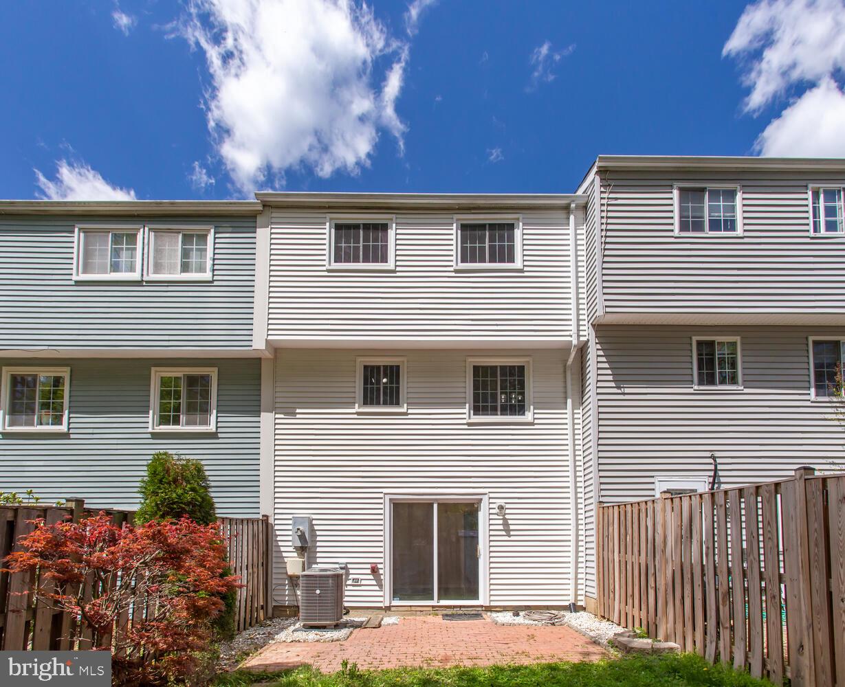 NEWINGTON FOREST - Residential