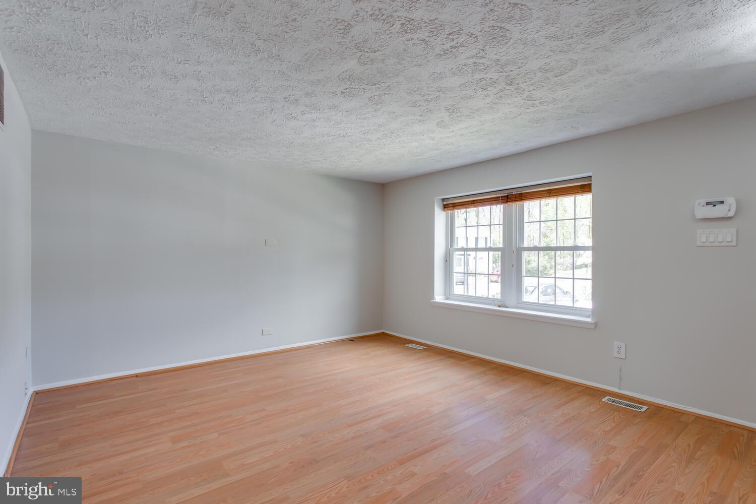 NEWINGTON FOREST - Residential