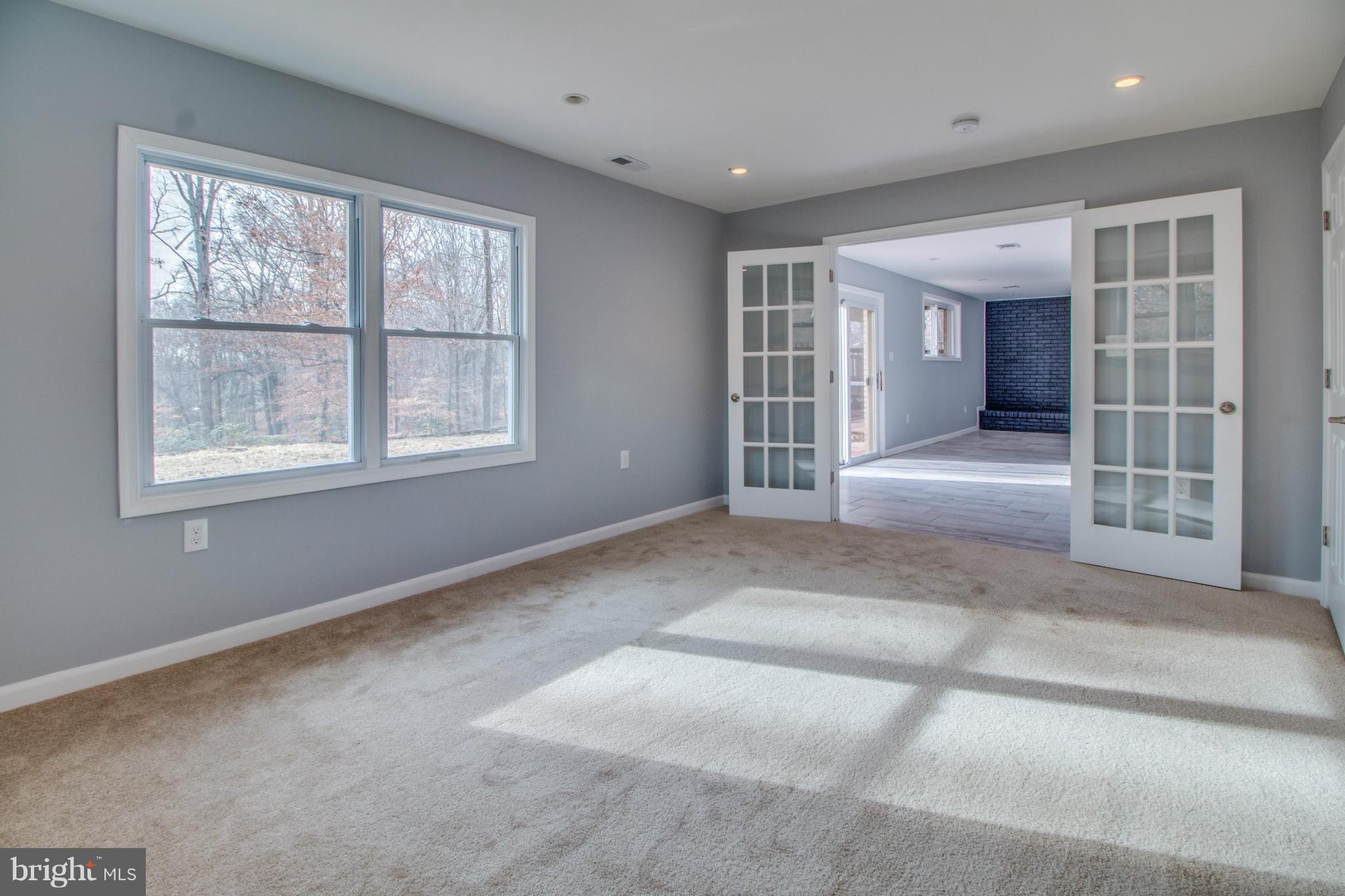 TEMPLE HILLS PARK - Residential