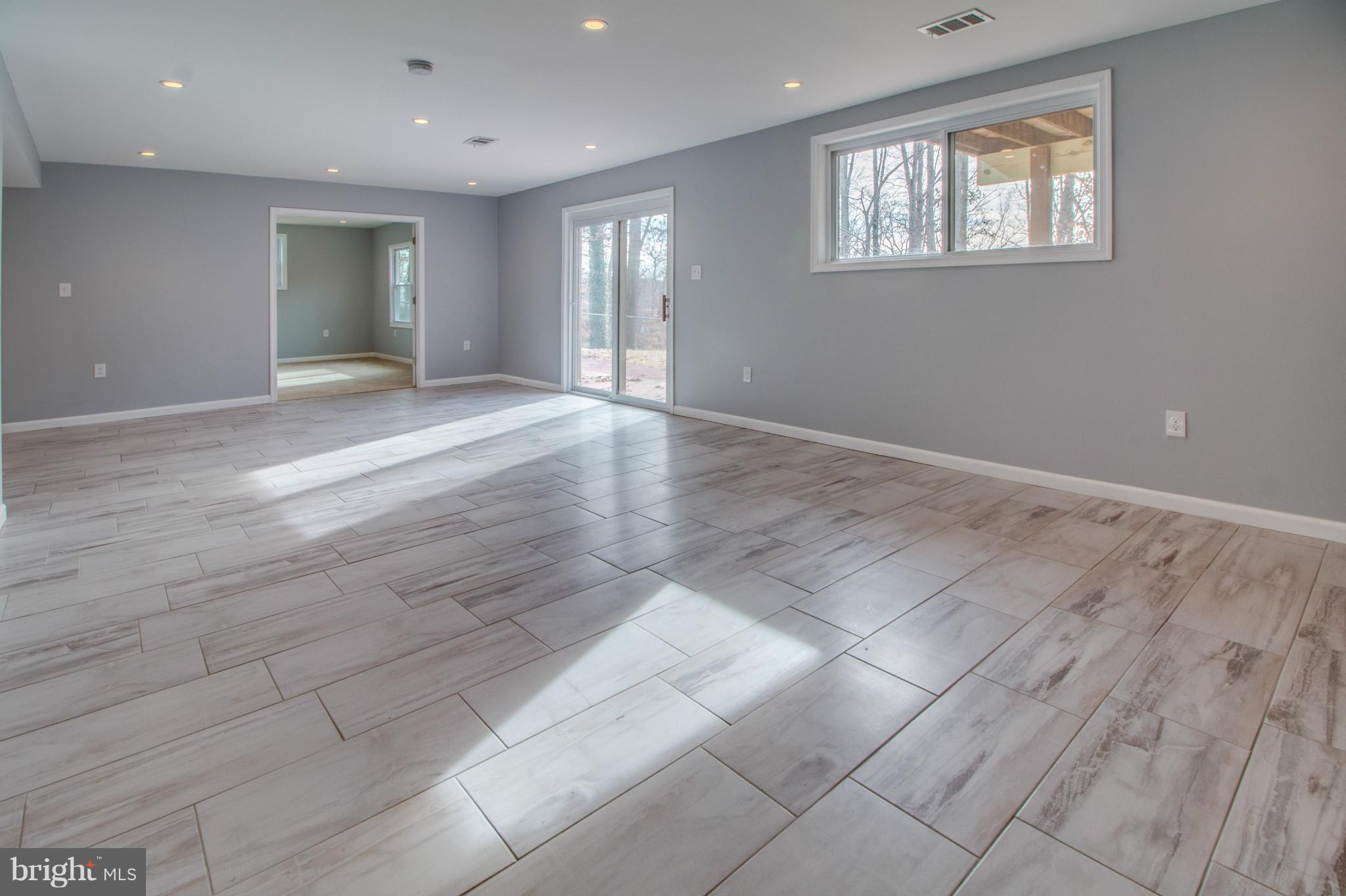 TEMPLE HILLS PARK - Residential