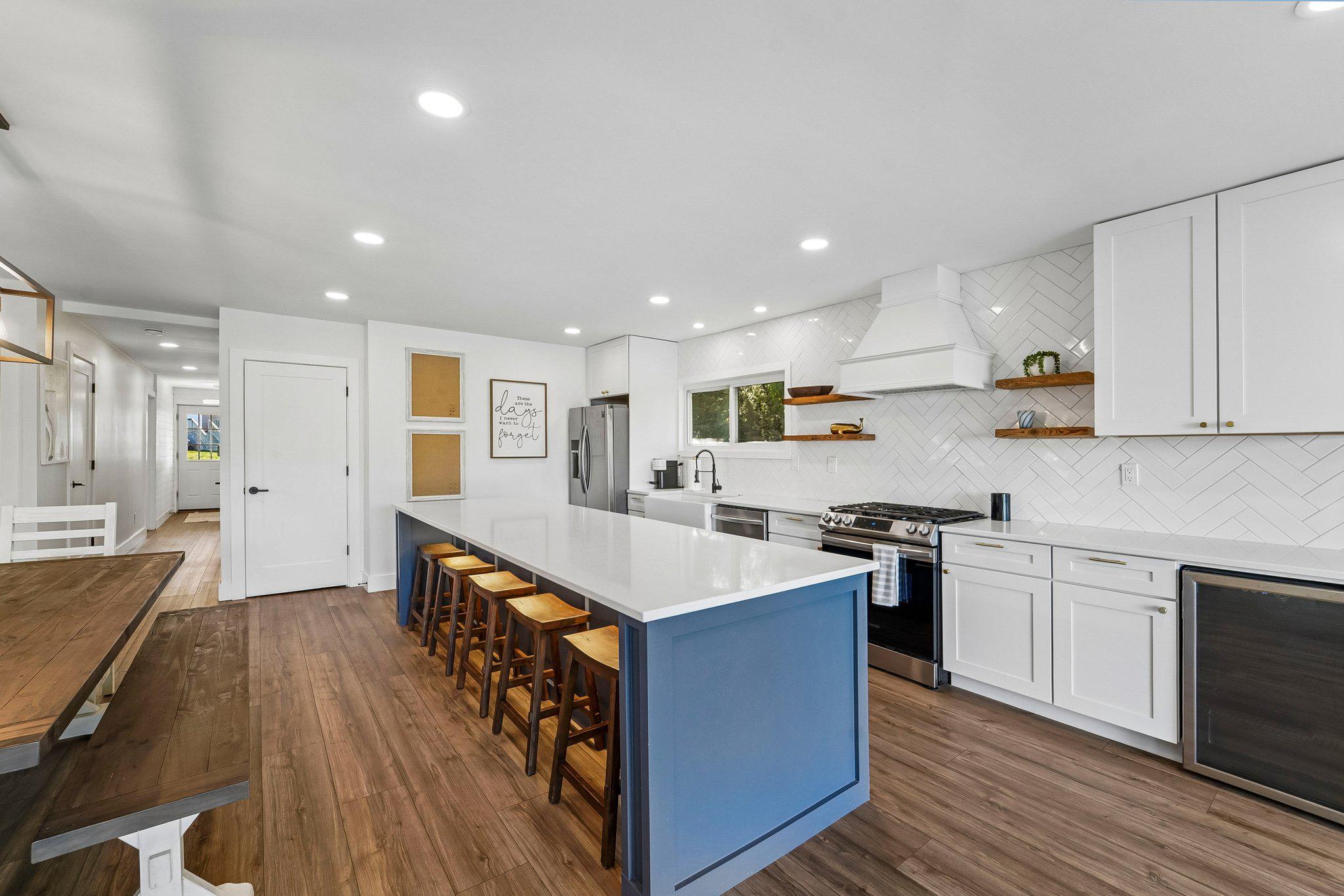 PERRY POINT - Residential