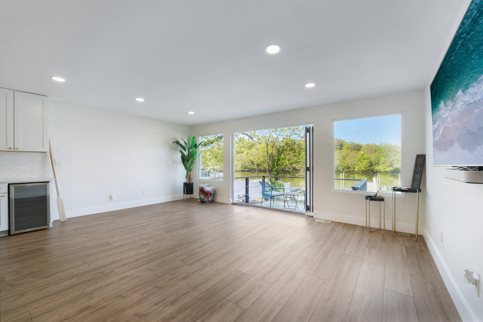 PERRY POINT - Residential