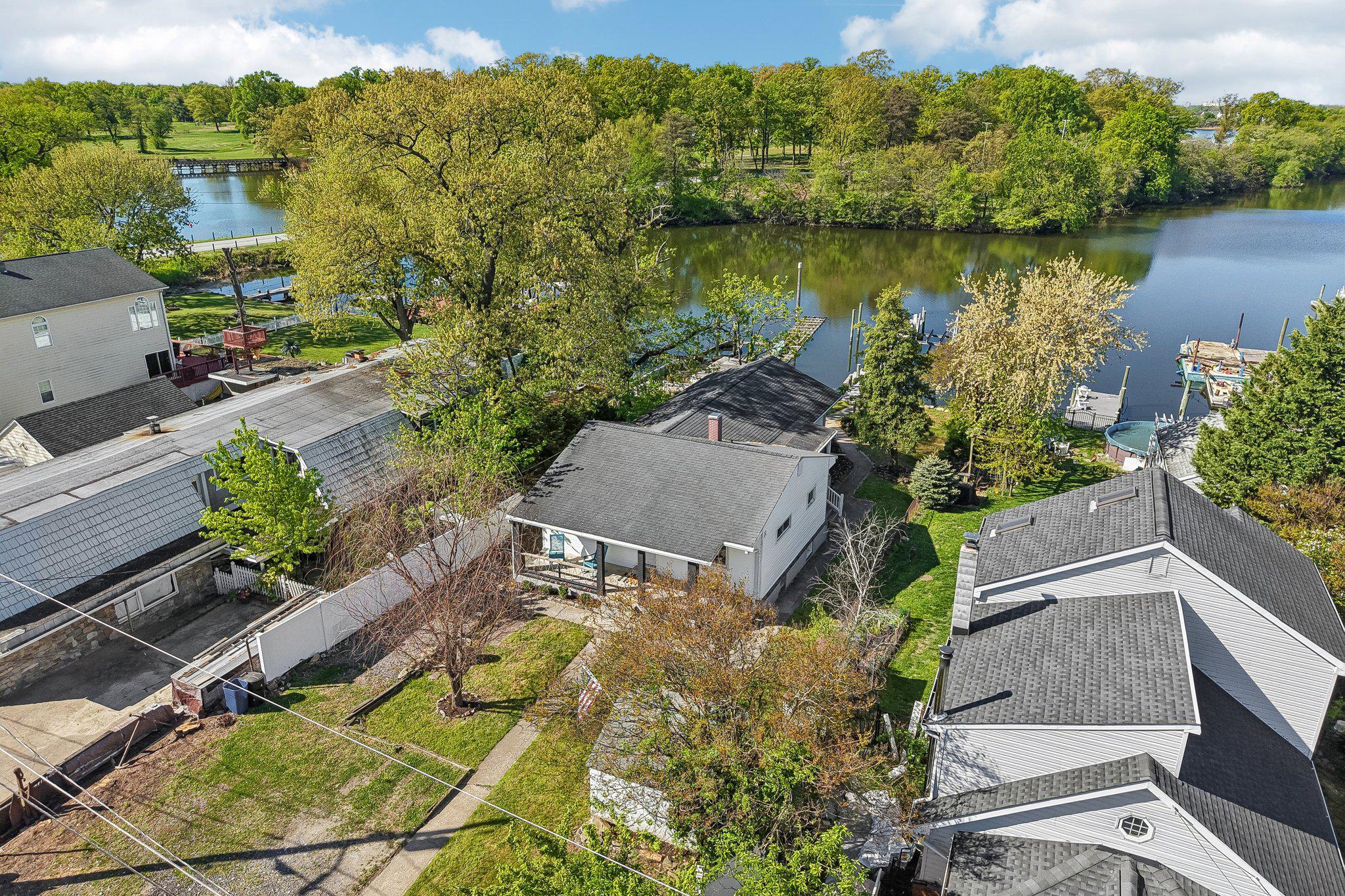 PERRY POINT - Residential