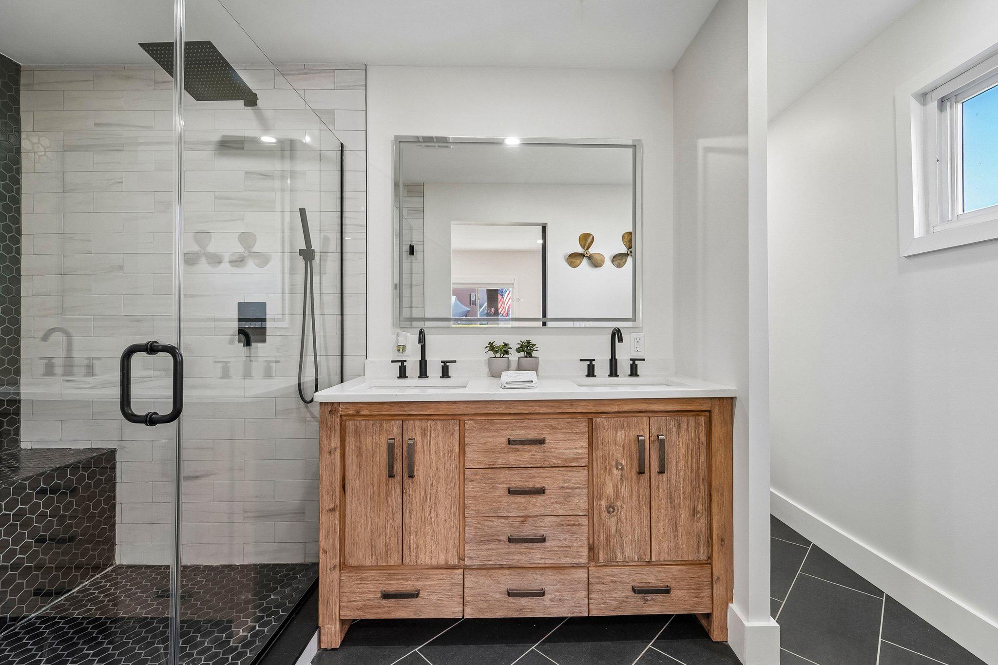 PERRY POINT - Residential