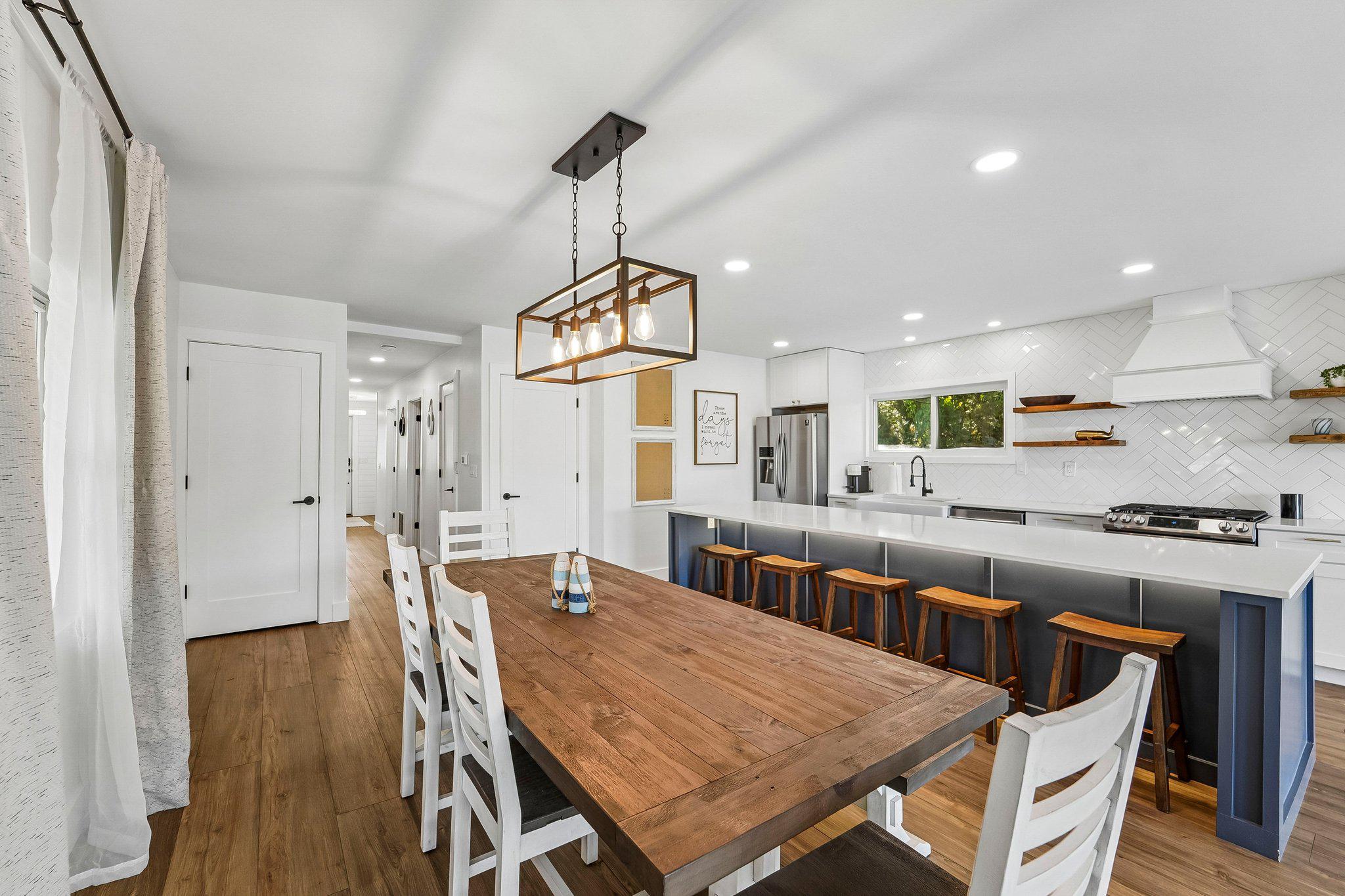 PERRY POINT - Residential