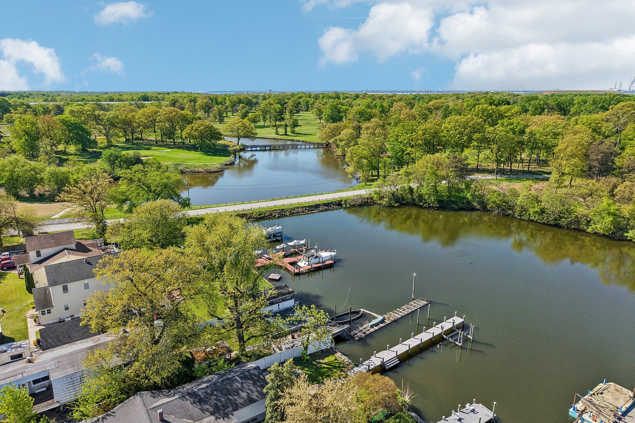 PERRY POINT - Residential