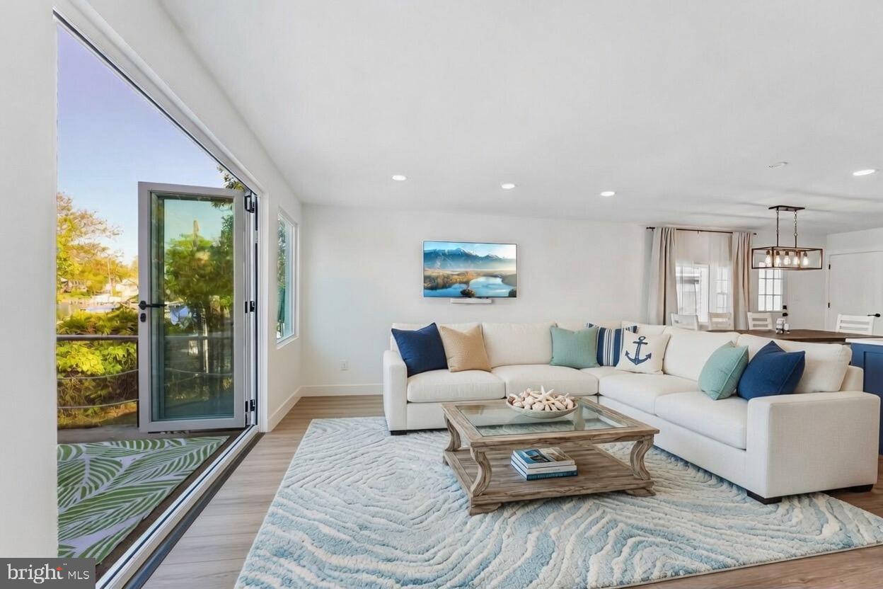 PERRY POINT - Residential