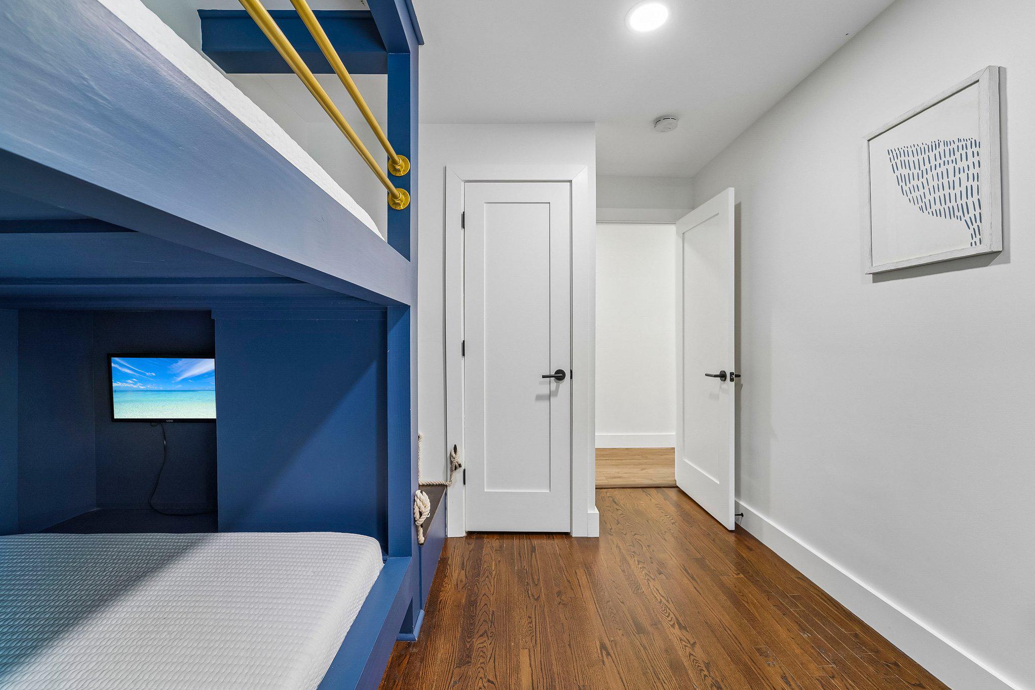 PERRY POINT - Residential