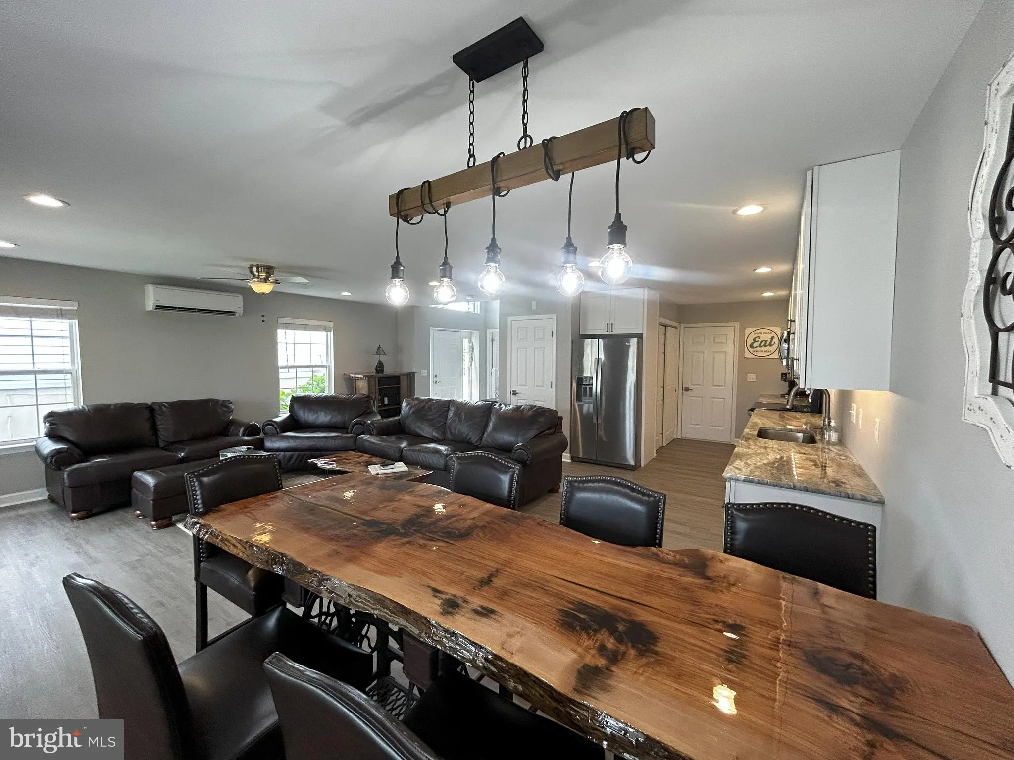 Rehoboth Beach, Delaware 19971, United States, 4 Bedrooms Bedrooms, ,3 BathroomsBathrooms,Residential,Active,127750