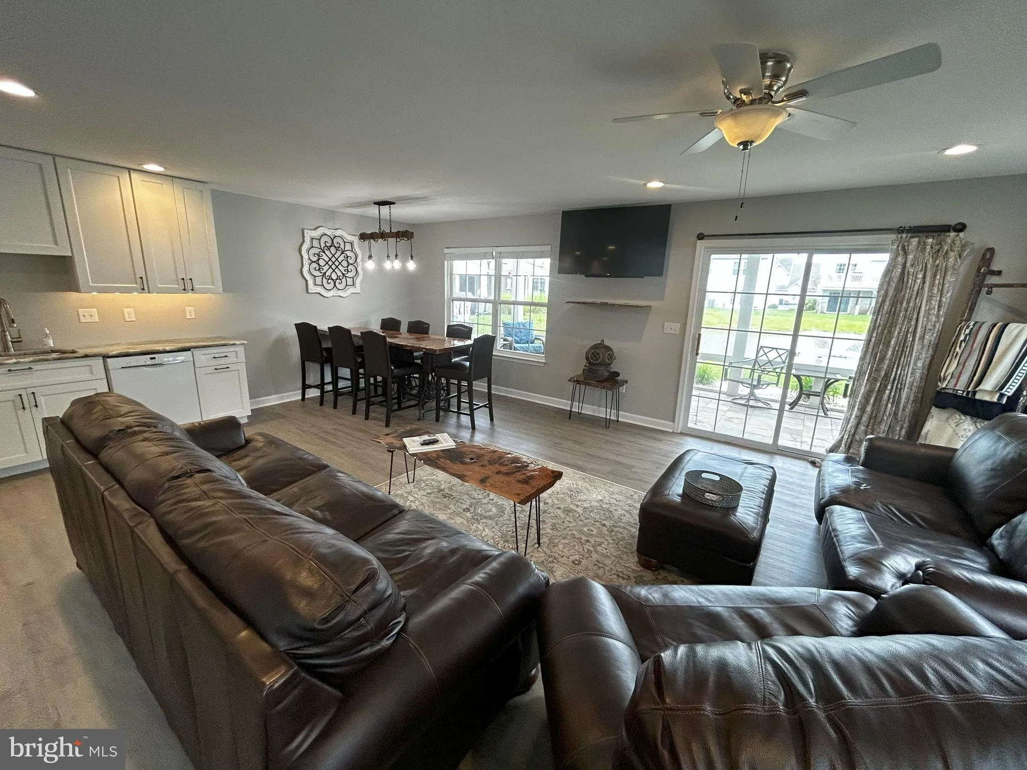 Rehoboth Beach, Delaware 19971, United States, 4 Bedrooms Bedrooms, ,3 BathroomsBathrooms,Residential,Active,127750