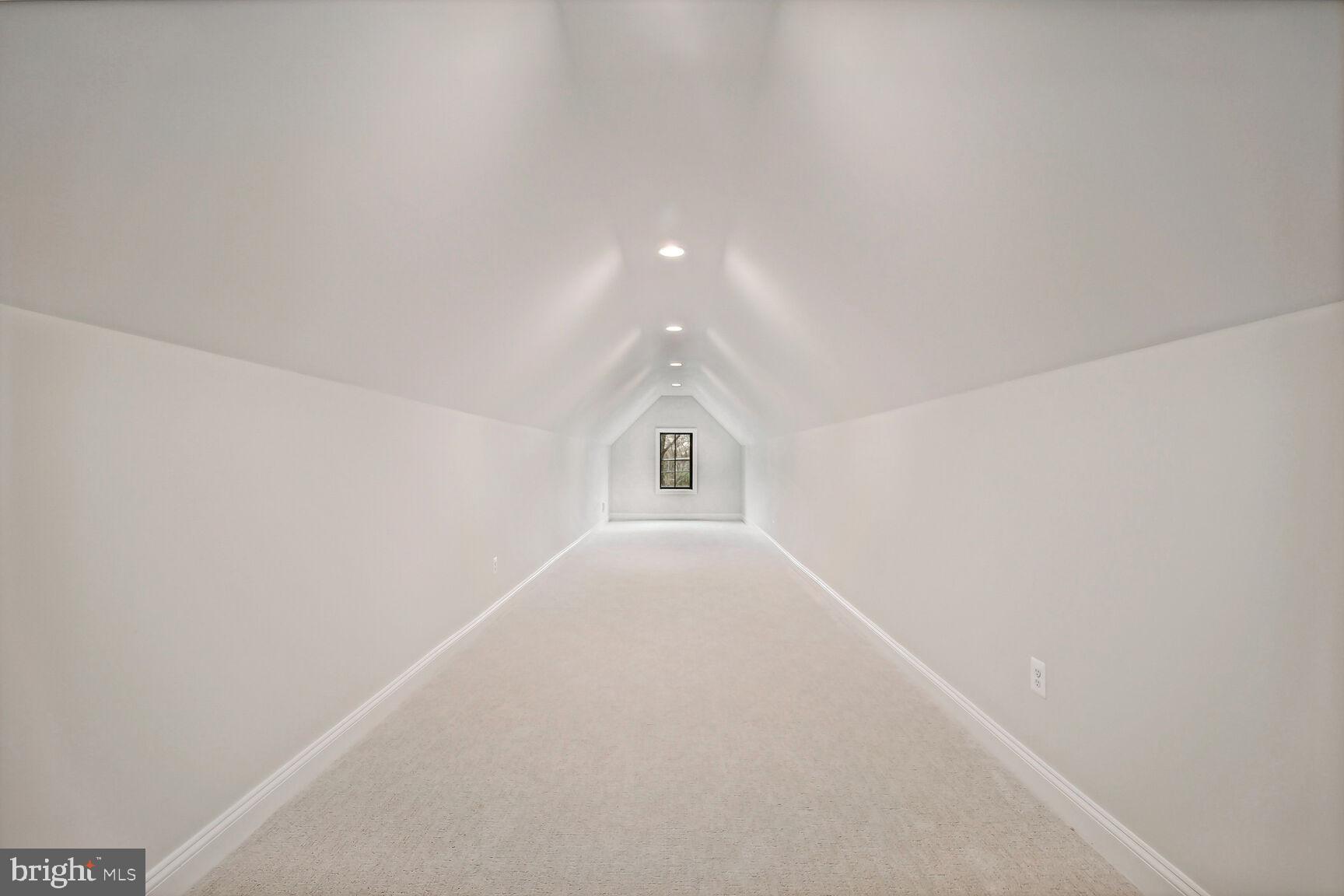 BROADVIEW - Residential