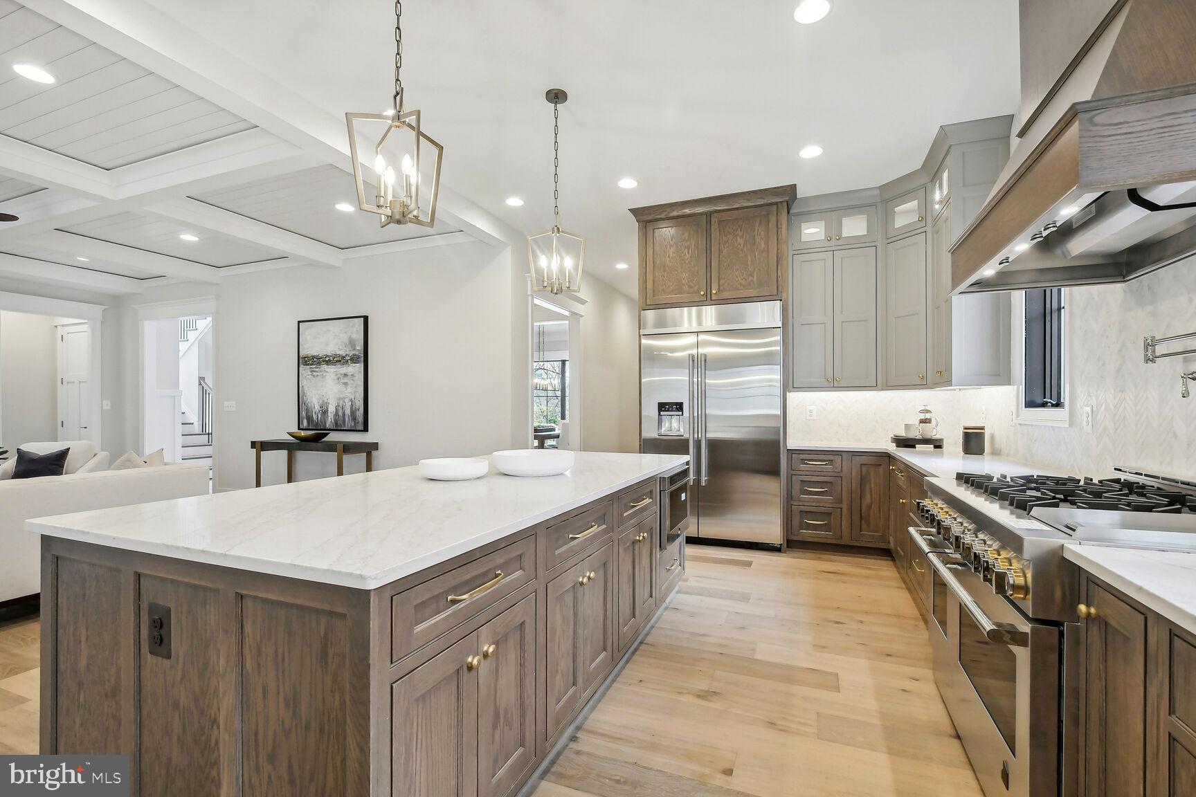 BROADVIEW - Residential