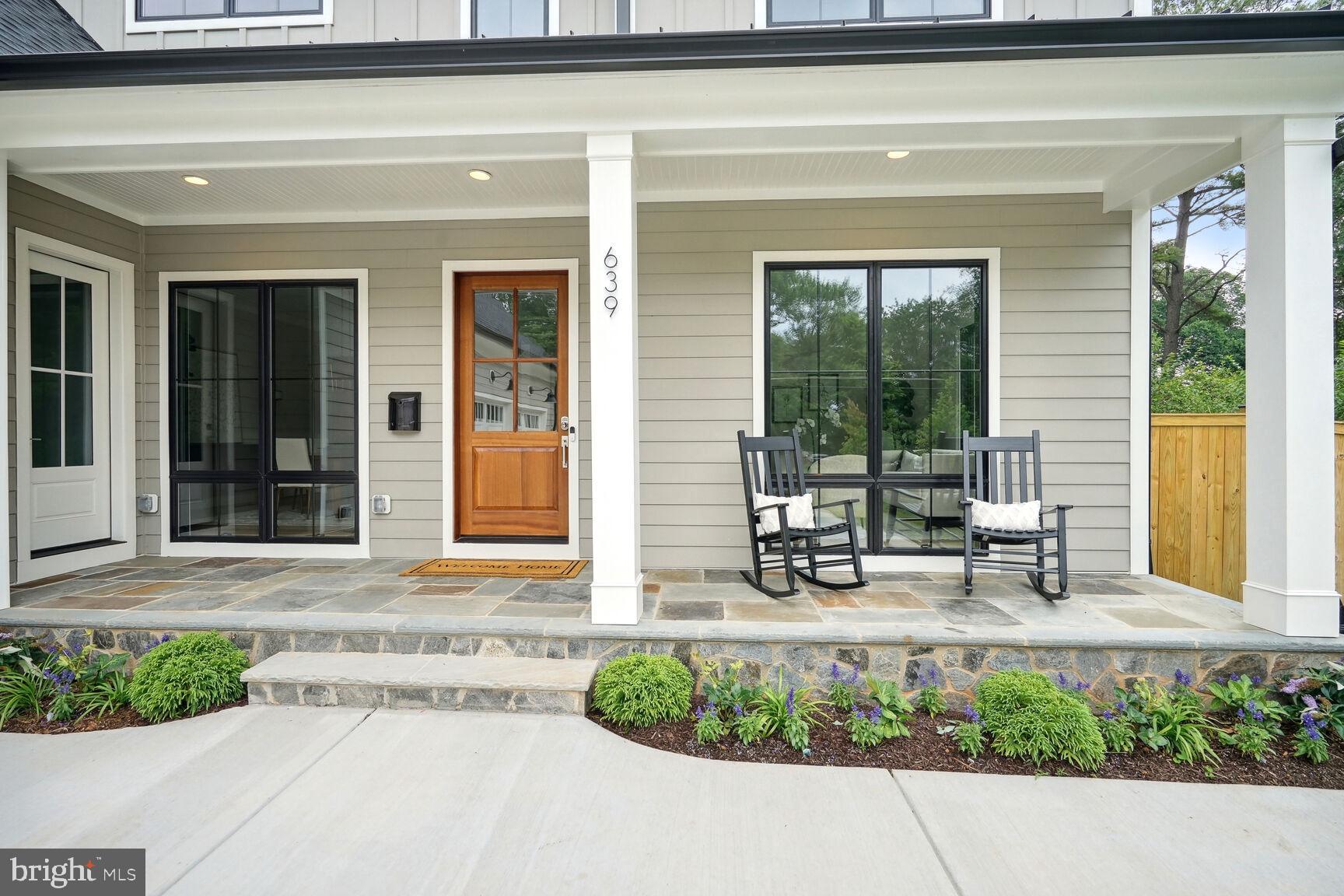 BROADVIEW - Residential