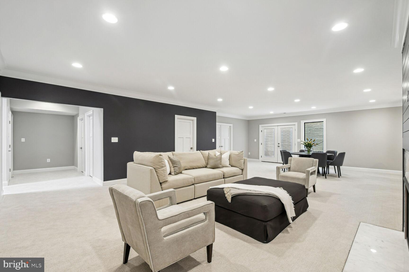 BROADVIEW - Residential