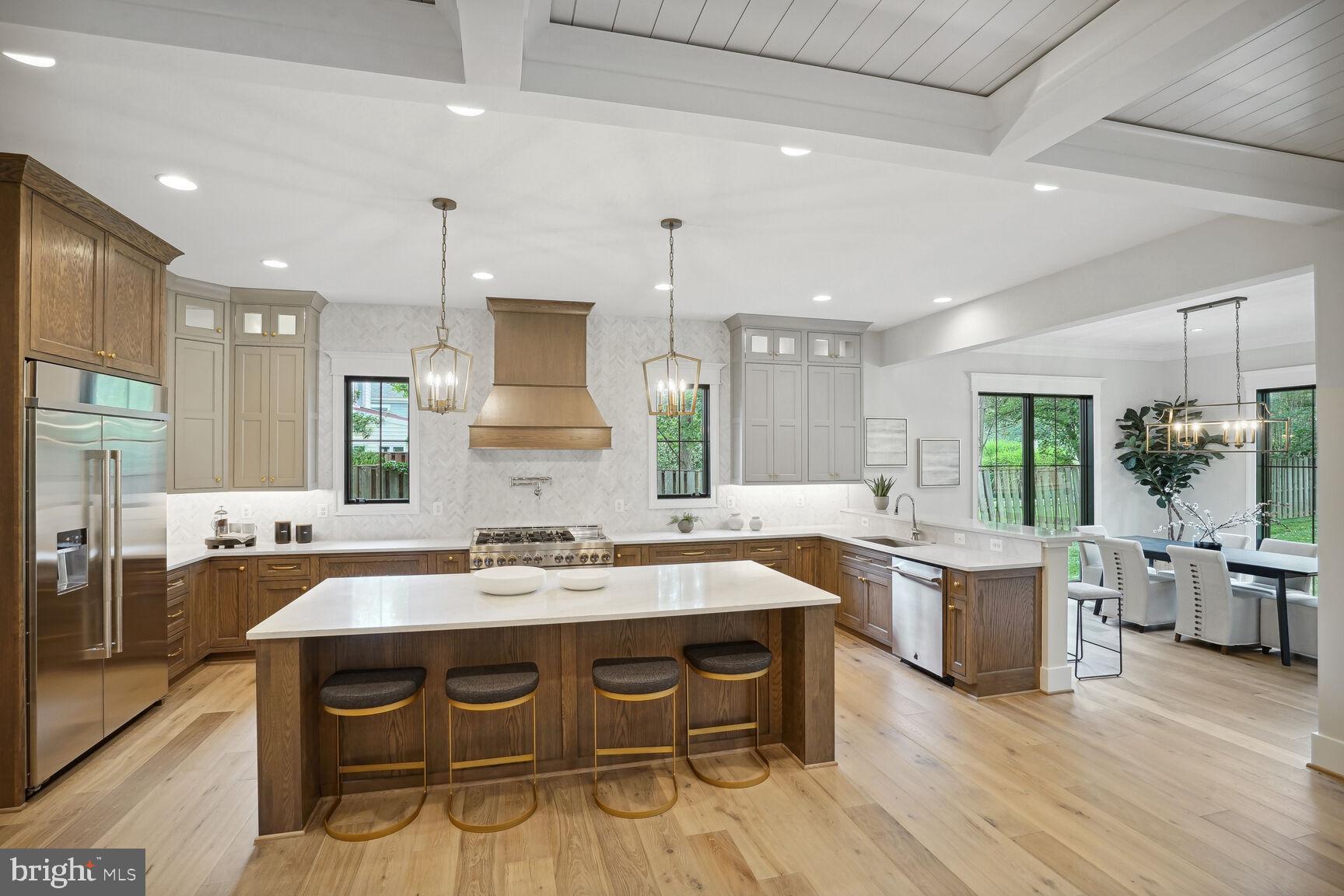 BROADVIEW - Residential