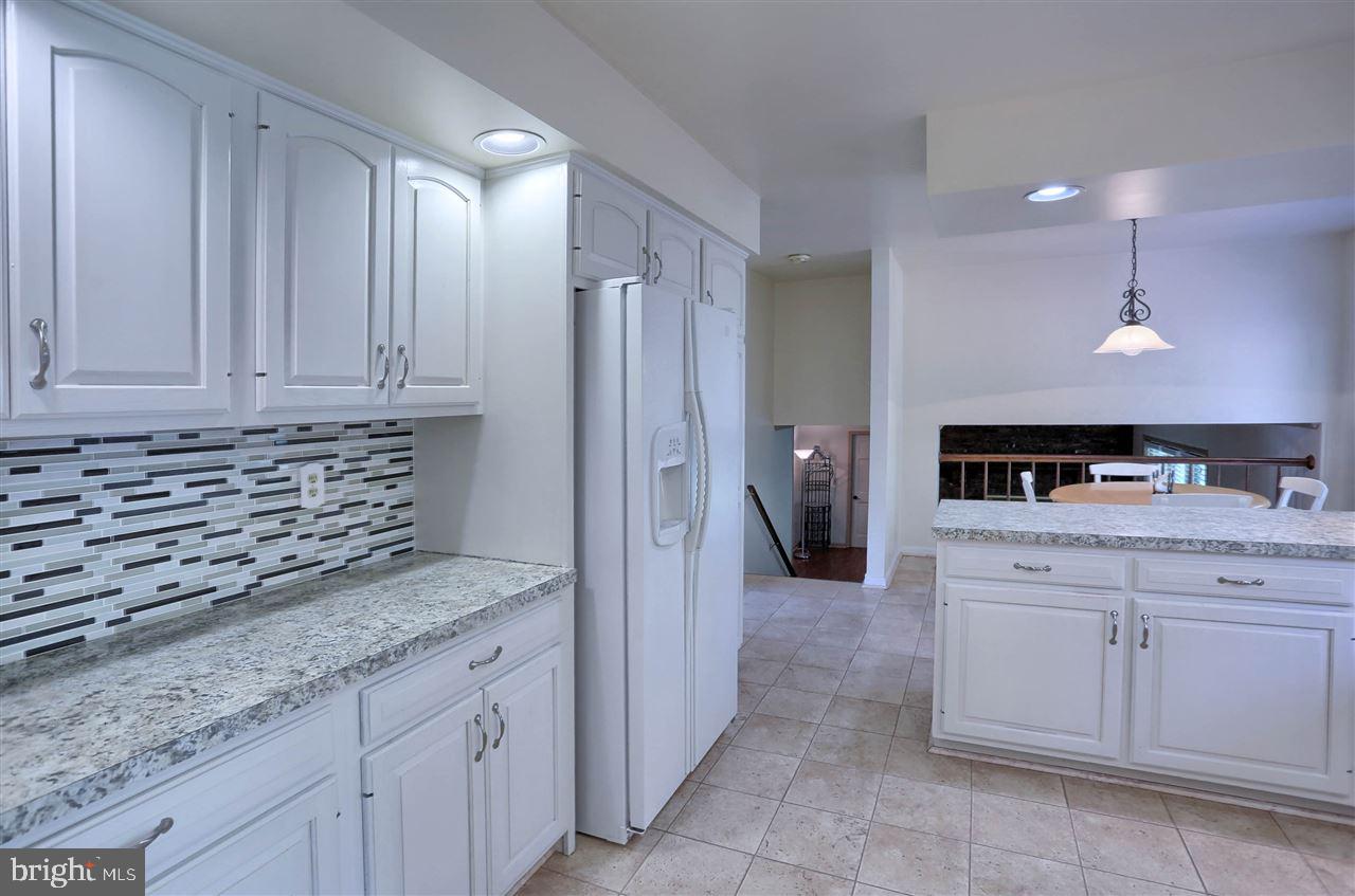 HOLLYWOOD HEIGHTS - Residential