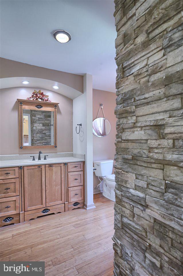 HOLLYWOOD HEIGHTS - Residential