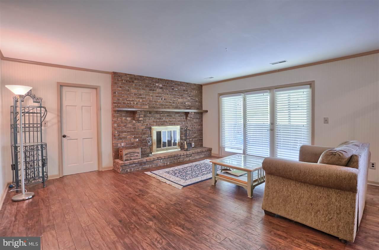 HOLLYWOOD HEIGHTS - Residential