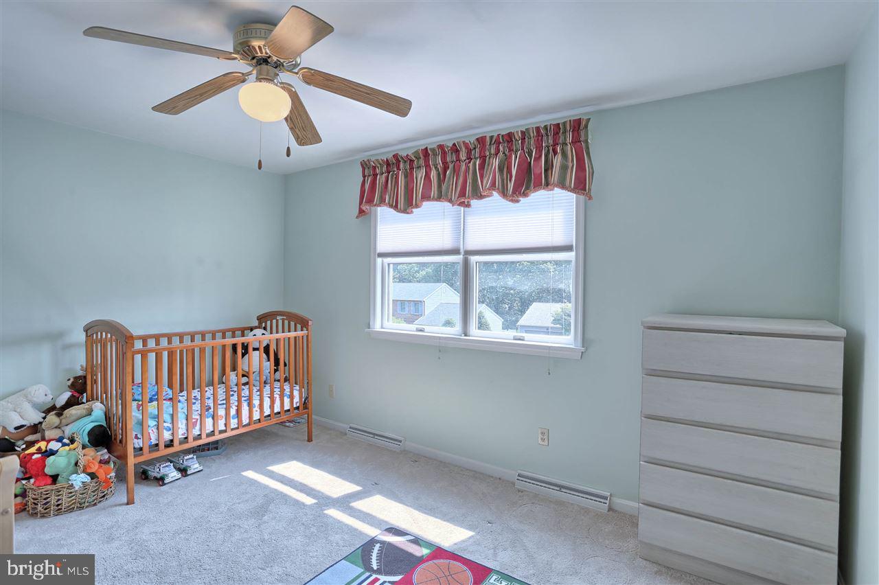 HOLLYWOOD HEIGHTS - Residential