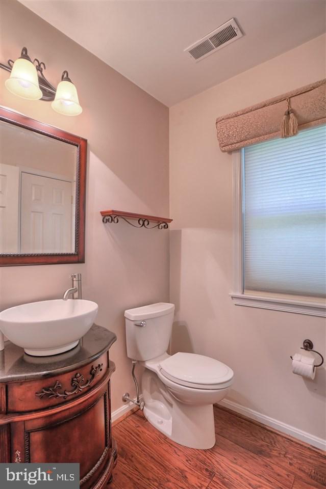 HOLLYWOOD HEIGHTS - Residential