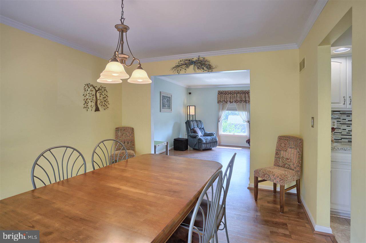 HOLLYWOOD HEIGHTS - Residential