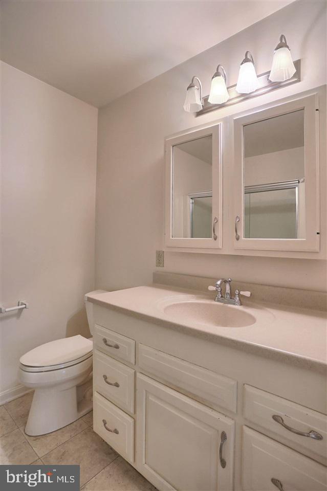 HOLLYWOOD HEIGHTS - Residential